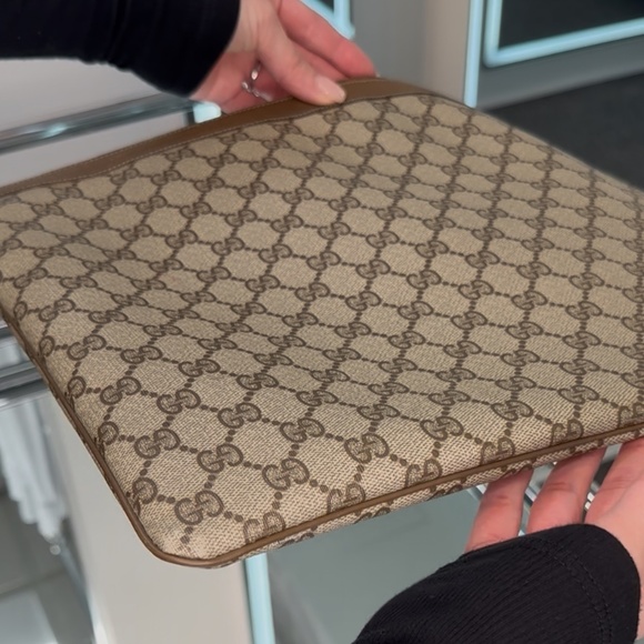 Gucci portfolio - Picture 3 of 8